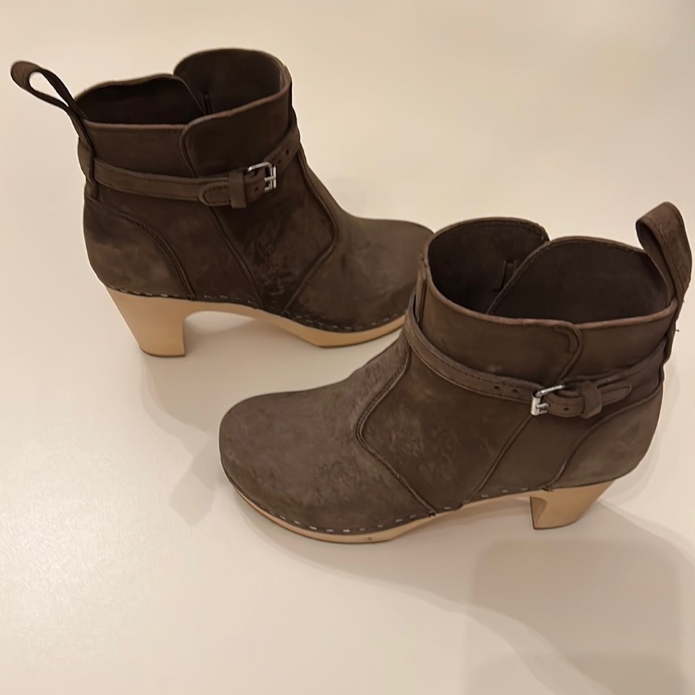 Women’s Ankle Boot Swedish Hasbeens, Better than New